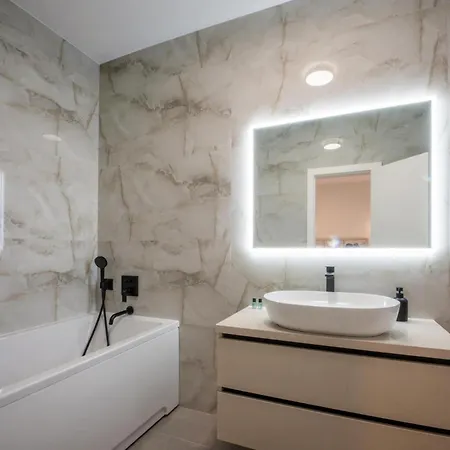 Stunning In بيت للعطل إيموتسكي